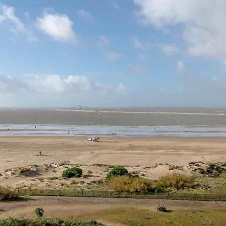 Lägenhet Appart-patio Centre-ville A 100m De La Saint-Brévin-lʼOcéan